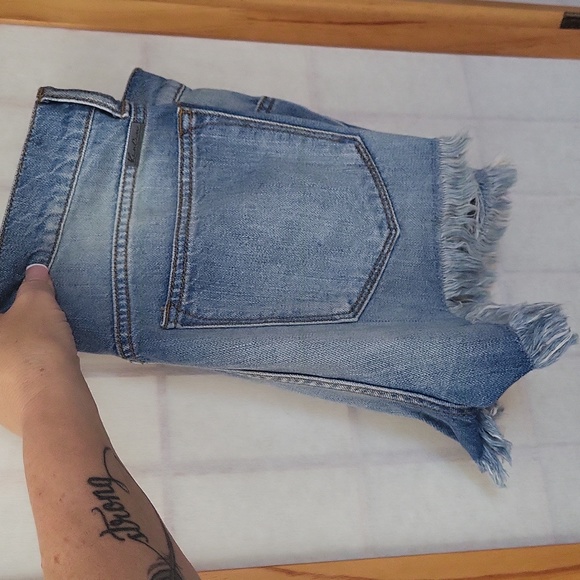 KanCan shorts Stitch-fix M - Picture 2 of 3